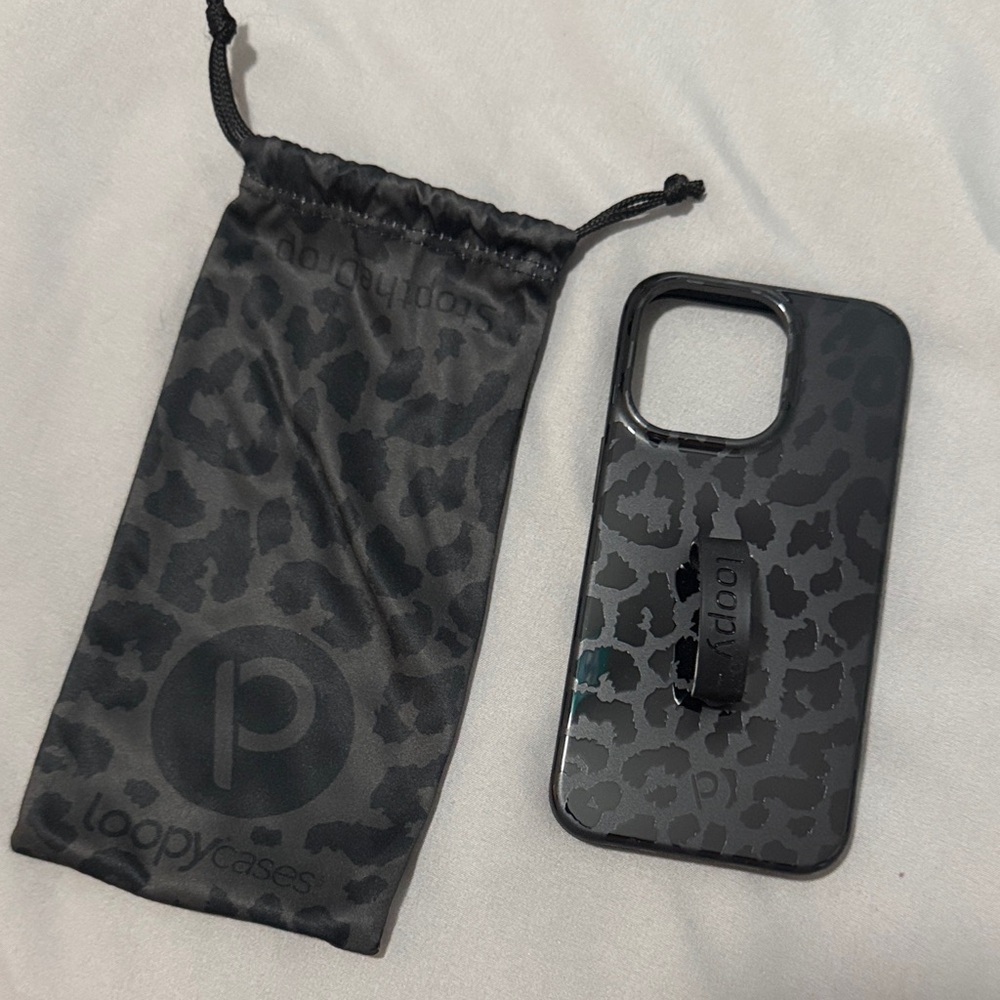 Loopy Case Midnight Leopard Phone Cover